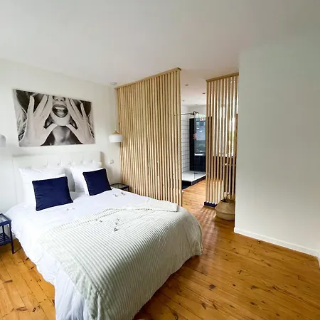 Maison Yuki - Rose Velours - Netflix & Parking *